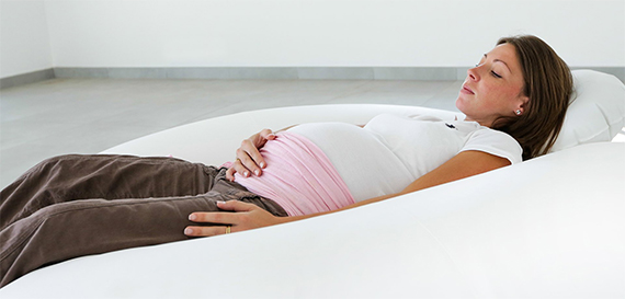 Femme enceinte sur un Waff Max